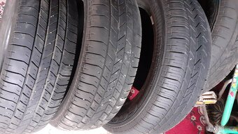 Pneu GoodYear 225 60 R17 98s čtyři kusy - 2
