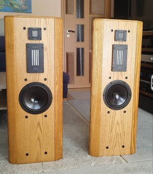 Infinity Renaissance 80 - 2
