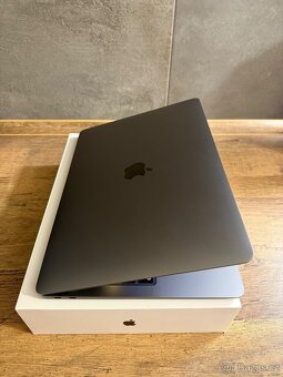 Macbook AIR (2025) - 2