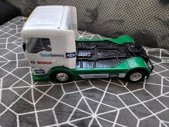 RC Model Tamiya - 2