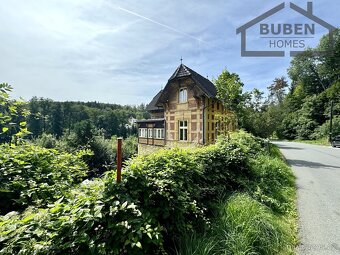 Vícegenerační vila (240 m2) s navazujícími pozemky (2,5ha) - - 2