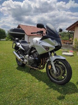 Honda CBF 600S 2004 - 2
