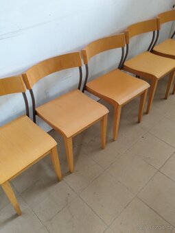 Jídelní židle - stohovatelné - 2