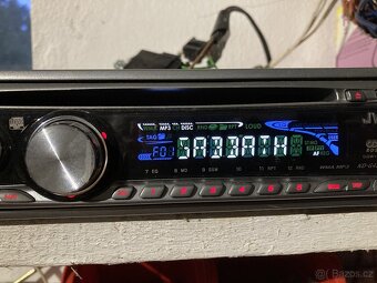 Autorádio JVC mp3  a  JVC  Kdw -421 - 2