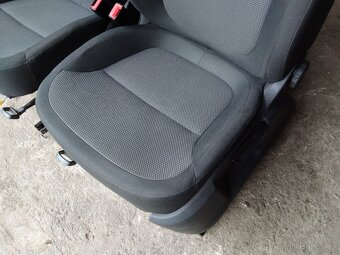 Škoda Yeti sedadla / sedačky přední a zadní + stropnice - 2