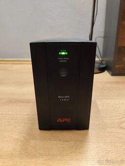 Záložní zdroj APC BX1400U - 2