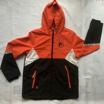 Nová oranžovočerná bunda s kapucí Nerf, vel. 164 = 250 Kč - 2