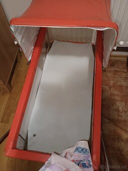 Retro kočárek pro panenky - 2