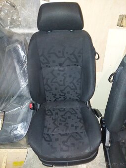 Přední sedačky VW Golf 4 3 dveř - 2
