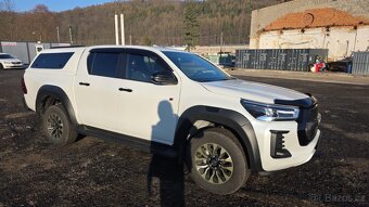 Toyota Hilux GR Sport - 2