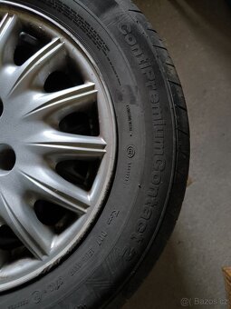 Pneu Continetal 205/65 R15 - 2