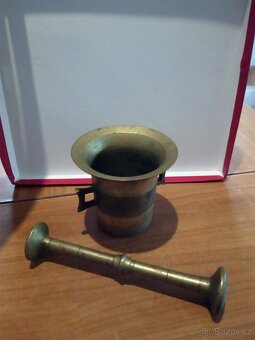 Starožitný mosazný hmoždíř - 2