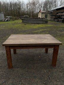 Jídelní stůl - 2