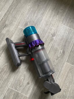 Tyčový vysavač Dyson Gen5detect Absolute - 2