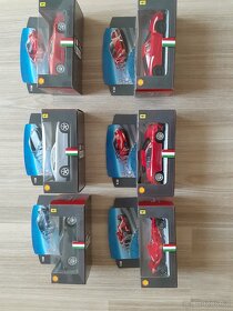 Modely kompletní nerozbalená série Ferrari Shell - 2
