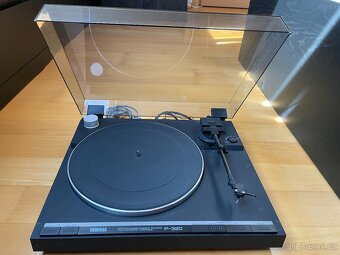 Gramofon YAMAHA P-320  s přenoskou Ortofon OM 20 - 2