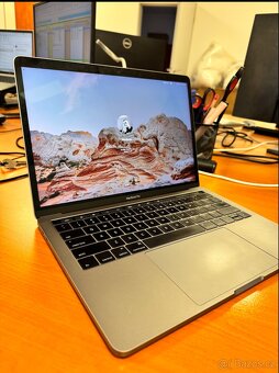 MacBook Pro 13" 2016 256gb Touch Bar - 2