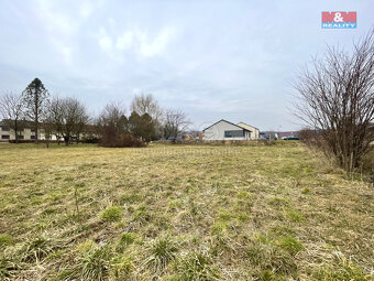 Prodej pozemku k bydlení, 1301 m², Hradčany - 2