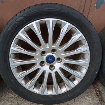 ALU kola Ford R17 - 2