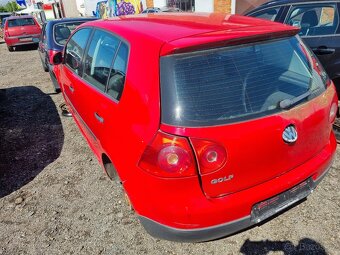 VW GOLF 5 - 2