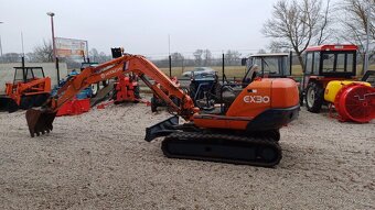 Minibagr Hitachi EX30 - 2