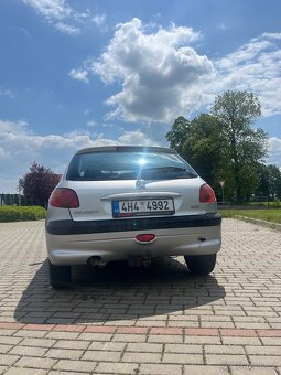 Peugeot 206 1.1 (44,5 kW) – spolehlivý a úsporný vůz - 2