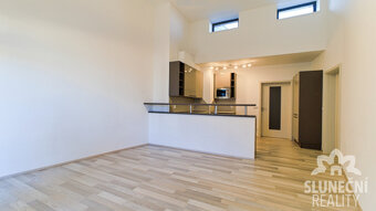Pronájem bytu 2+kk s terasou, 76 m², Uherské Hradiště - cent - 2