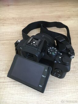 Prodám digitální foto Nikon Z50 DX + přísluš. - 2