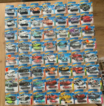 HotWheels, MB - 2