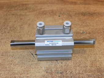 Dvojčinný pneumatický válec AirTAC 25x30 - 2
