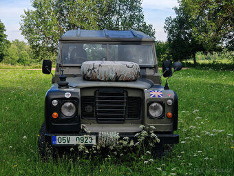 Land Rover Série III. 2,3D R.V. 1975 - 2