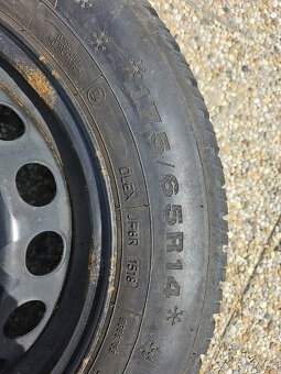 Sada zimni pneu a disk Dunlop 175/65/14 - 2