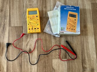 Digitální multimetr M3900 - 2