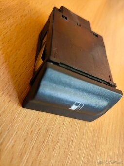 Prodám řadu spínačů, ovládání, climatronic - 2