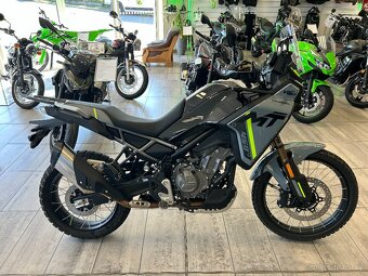 CF Moto 450 MT-R 2025 ZIMNÍ VÝBAVA ZDARMA - 2