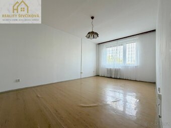 Pronájem bytu 1+1, 41 m2 – tř. Edvarda Beneše - 2