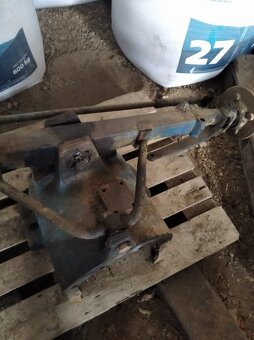 Prodám originál nápravu na ZETOR25N - 2