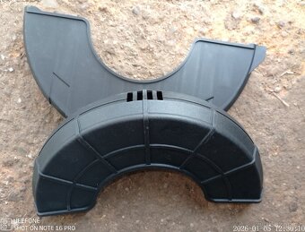 úhlová bruska 230mm - kryt - 2