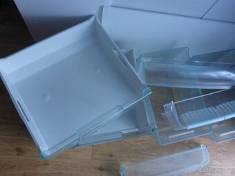 Poličky, šuplíky, Electrolux ERB 3645 - 2