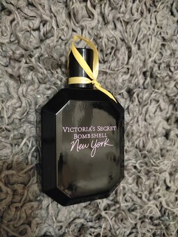 Luxusní vůně Victoria's Secret Bomb Shell New York - 2