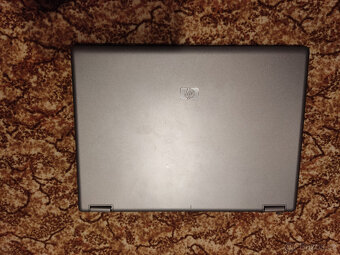 obrazovka HP Compaq 6730b - 2