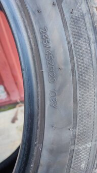 letní pneu Hankook 245/45 R20 - 2