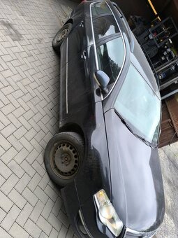 Volkswagen Passat B6 - 2