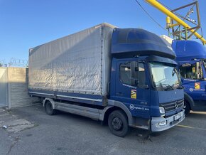 Mercedes Benz Atego 818 plachta čelo - 2