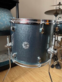 DC Drums, kompletní set, 3x činel, 1x hi-hat - 2