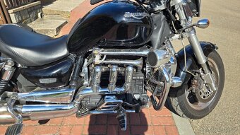 Triumph rocket classic - 2