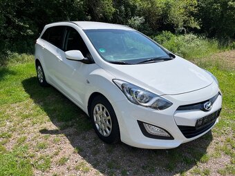 Hyundai i30 combi 1.4i - 2