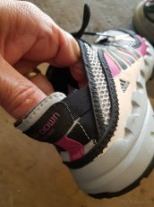 Adidas botasky, sešlapávací pata - 2