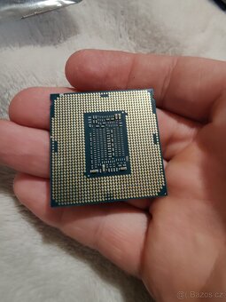 Intel CoRe i7 8700 - 2