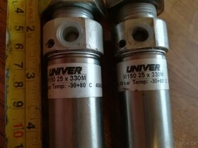Dva NOVÉ shodné pneumatické písty zn. UNIVER - 2
